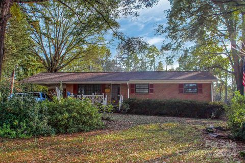 8308 Kerrybrook Circle sold home in Westerwood, Charlotte, NC