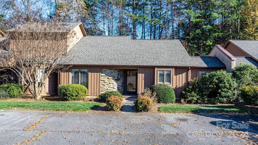 1623 12th Street sold townhome in Huntington Woods Townhouses, Hickory, NC