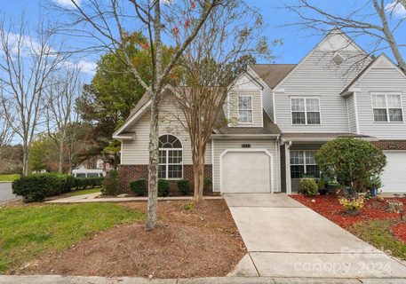 8331 Christmas Court
