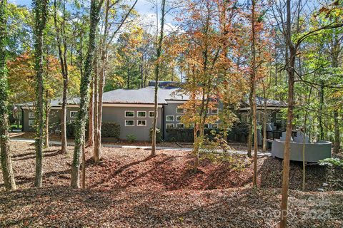 724 Amanda Drive sold home in Providence Woods, Matthews, NC