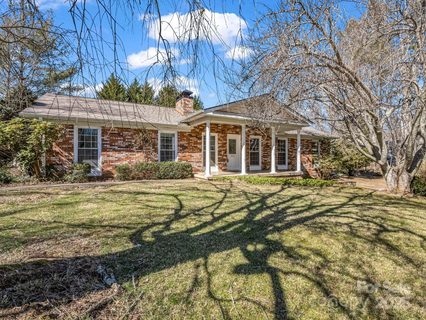 315 Tree Haven Boulevard sold home in Tree Haven, Hendersonville, NC