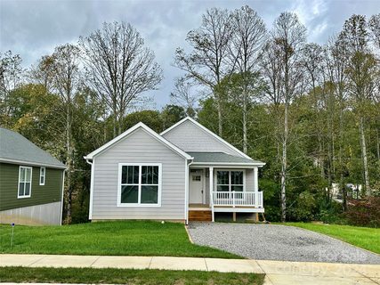 1015 Padgett Place sold home in Padgett Place, Black Mountain, NC