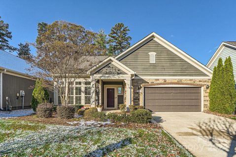 8235 Parknoll Drive sold home in The Courtyards of Huntersville, Huntersville, NC