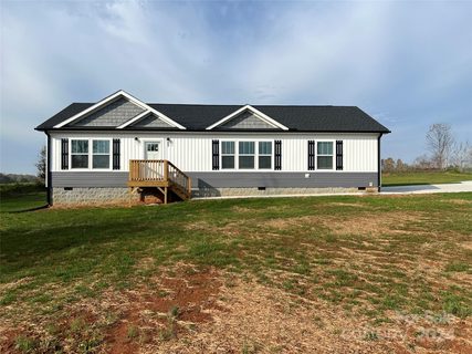51 Rosemont Drive active home in Crestview, Stony Point, NC