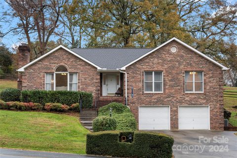 212 Meadowbrook Circle sold home in Rudisill Park, Dallas, NC