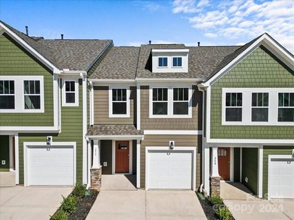 252 Tippin Trail sold home in Gateway Village, Travelers Rest, SC