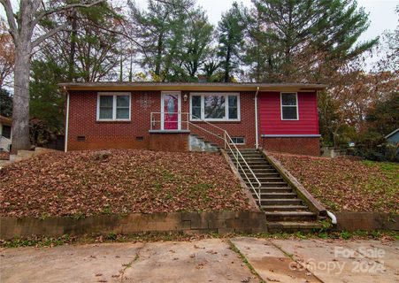 1324 Kings Circle sold home in Southern Heights, Shelby, NC