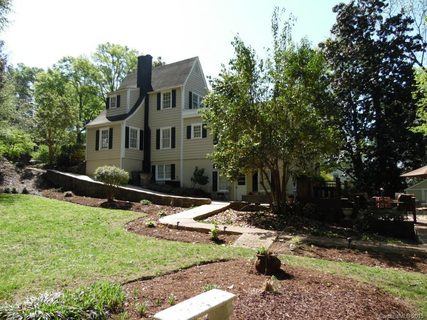 1005 Hillside Drive