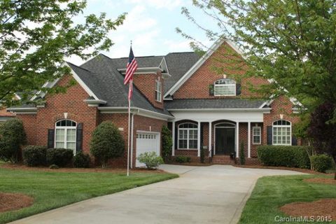 122 Lake Commons Drive sold home in Lake Club Commons, Rock Hill, SC