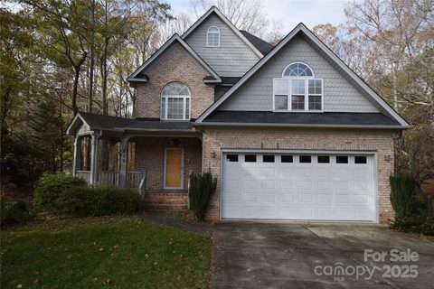 809 Pine Forest Road sold home in Pine Island, Charlotte, NC