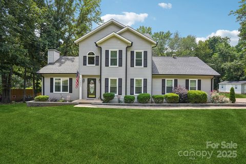 3993 Seaver Court sold home in Hidden Creek Estates, Hickory, NC