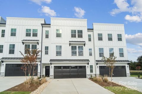 9236 Walnut Hill Road sold townhome in Christenbury Greene, Concord, NC