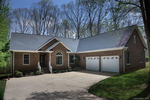 1818 Rain Forest Drive