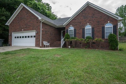 232 Victoria Circle