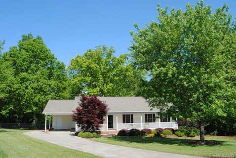 209 Pilots Ridge Drive sold home in Pilots Ridge, Bessemer City, NC