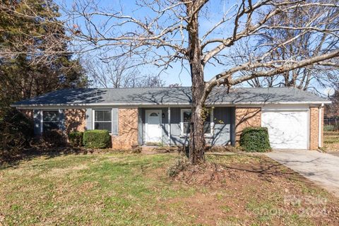 2000 Lilly Pond Court