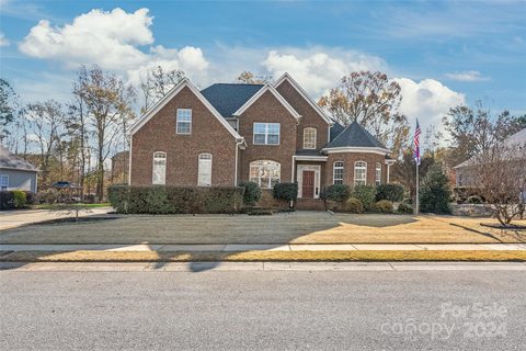 1598 Williamsburg Drive sold home in Stoneridge Lakes, Rock Hill, SC