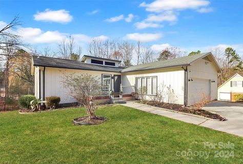Previously sold for $490,000