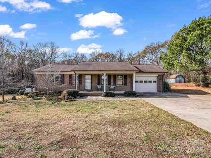 910 Tait Street sold home in Crestview, Lincolnton, NC