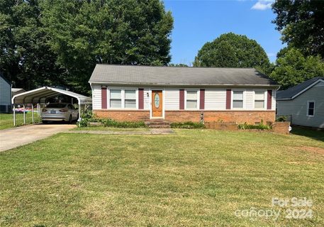 1009 Tilden Road sold home in Cherokee Forest, Charlotte, NC