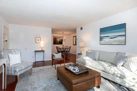 4754 Hedgemore Drive S sold home in Franciscan Terrace, Charlotte, NC