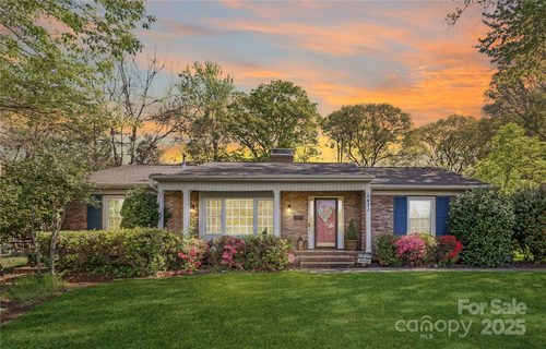5431 Park Road active home in Picardy, Charlotte, NC