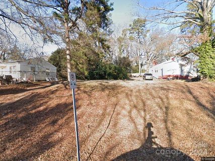2451 Columbus Circle sold lot in Regal Heights, Charlotte, NC