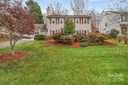 6918 Loretta Place sold home in Charlotte, SC