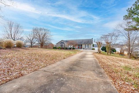 134 North Shore Drive sold home in Northshore, Cherryville, NC