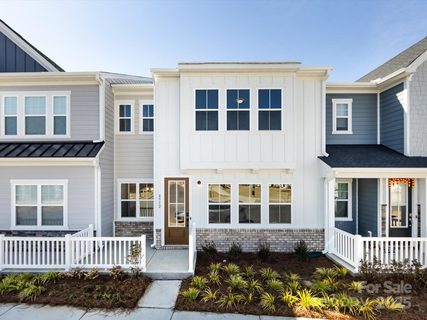 8912 Connover Hall Avenue sold townhome in Trellis At The Commons, Charlotte, NC