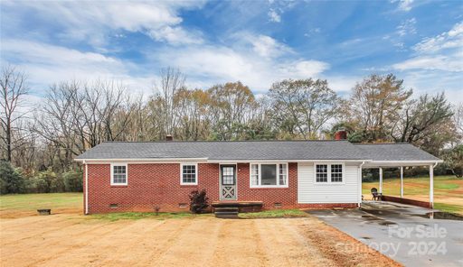 1330 Crestview Drive sold home in Fairway Heights, Shelby, NC