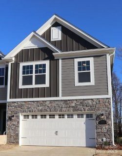 2000 Highland Park Drive