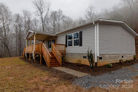 195 Fallen Oak Drive 12 sold home in Wildcat Cove, Sylva, NC