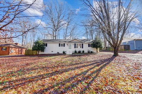 6101 Davidson Drive sold home in Worwood Acres, Matthews, NC