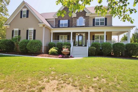 144 Egrets Walk Place