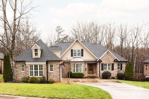 2349 Shiny Leaf Drive sold home in Fairfield Forest, Denver, NC