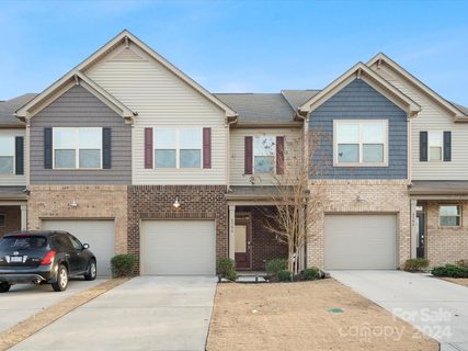 8306 Hibiscus Lane sold townhome in The Grove, Fort Mill, SC