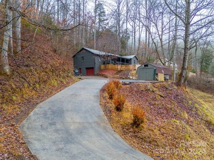 86 Tumbleweed Trail sold home in LaPorte Acres, Cullowhee, NC