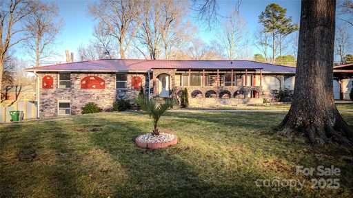 152 Woodlynn Drive