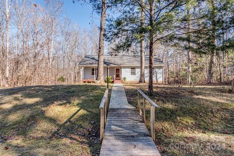 7907 Royal Court sold home in Kingsland, Waxhaw, NC