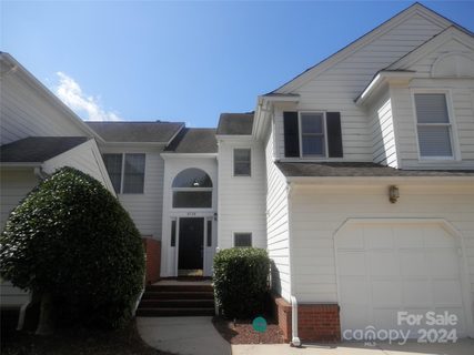 8738 Fox Chase Lane