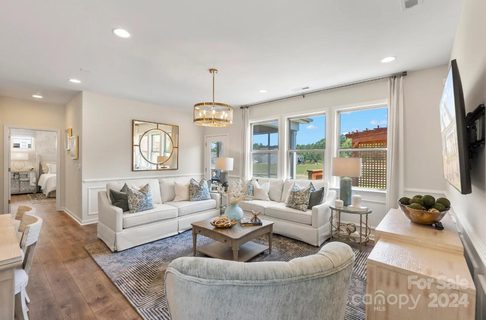 511 Sunharvest Lane