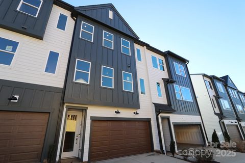 8008 Cedarsmith Court