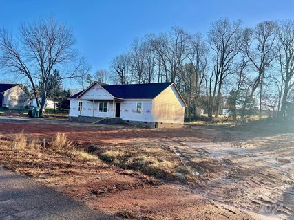 175 Lynnbrook Lane sold home in Lynnbrook, Taylorsville, NC