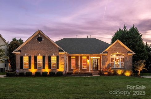 1108 Butterburr Drive sold home in Chestnut, Matthews, NC