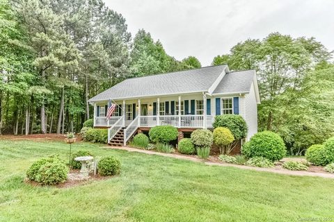160 Kingfisher Drive