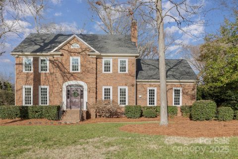 11613 Old Surry Lane sold home in Williamsburg, Charlotte, NC