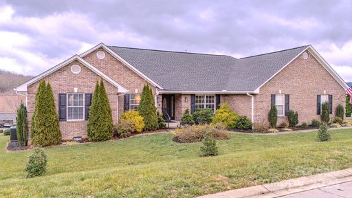 61 Rose Of Sharon Way sold home in Holcombe Meadows, Candler, NC