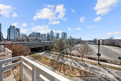 710 W Trade Street 515 sold condo in Gateway Lofts, Charlotte, NC