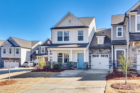 932 Canopy Falls Lane sold home in Colony at Handsmill, York, SC